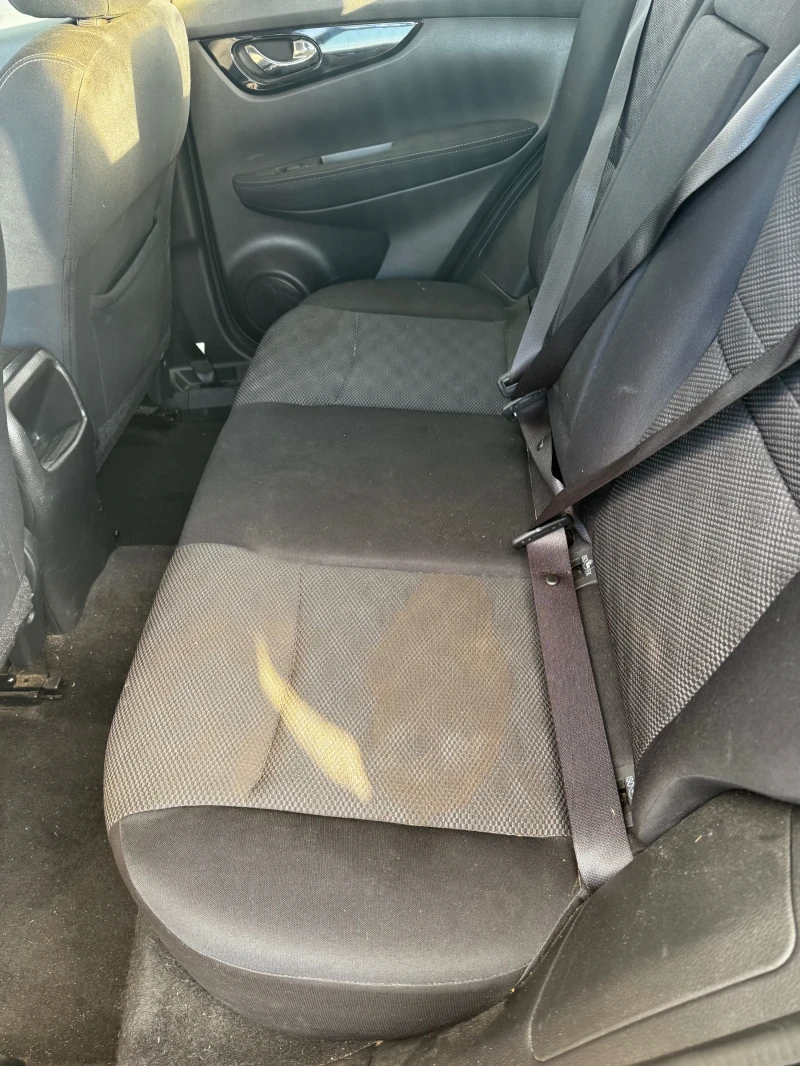 Nissan Qashqai, снимка 7 - Автомобили и джипове - 52925552
