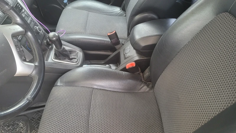 Chevrolet Captiva 2.4, снимка 4 - Автомобили и джипове - 53213583