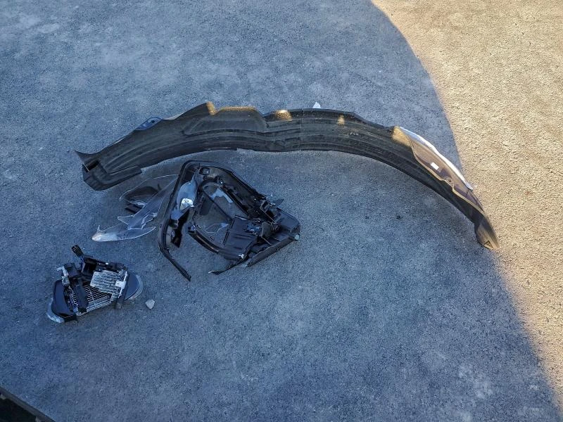 Hyundai Kona 2.0L 4 Front-wheel Drive, снимка 7 - Автомобили и джипове - 53144485