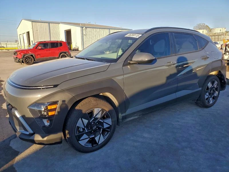 Hyundai Kona 2.0L 4 Front-wheel Drive, снимка 2 - Автомобили и джипове - 53144485