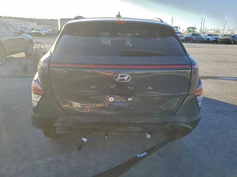 Hyundai Kona 2.0L 4 Front-wheel Drive, снимка 13 - Автомобили и джипове - 53144485