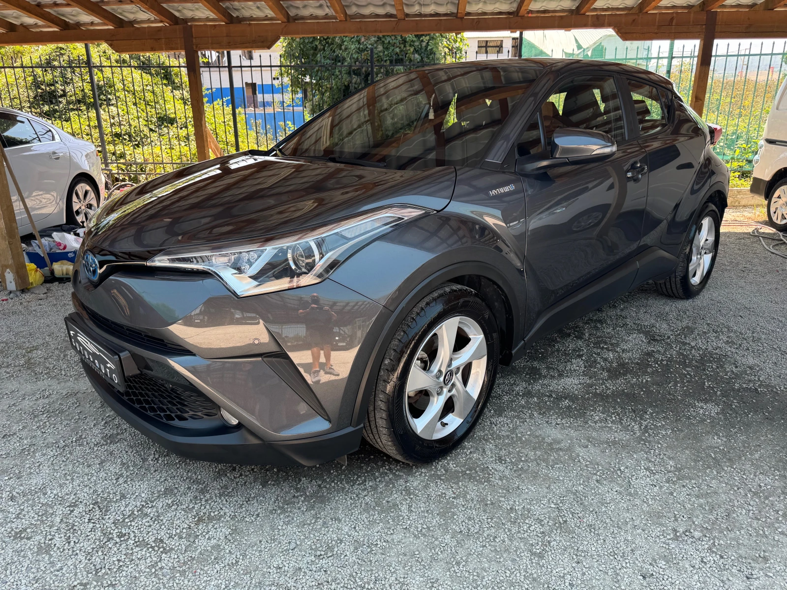 Toyota C-HR 1, 8i HYBRID УНИКАТ 89000км.нов внос - изображение 4