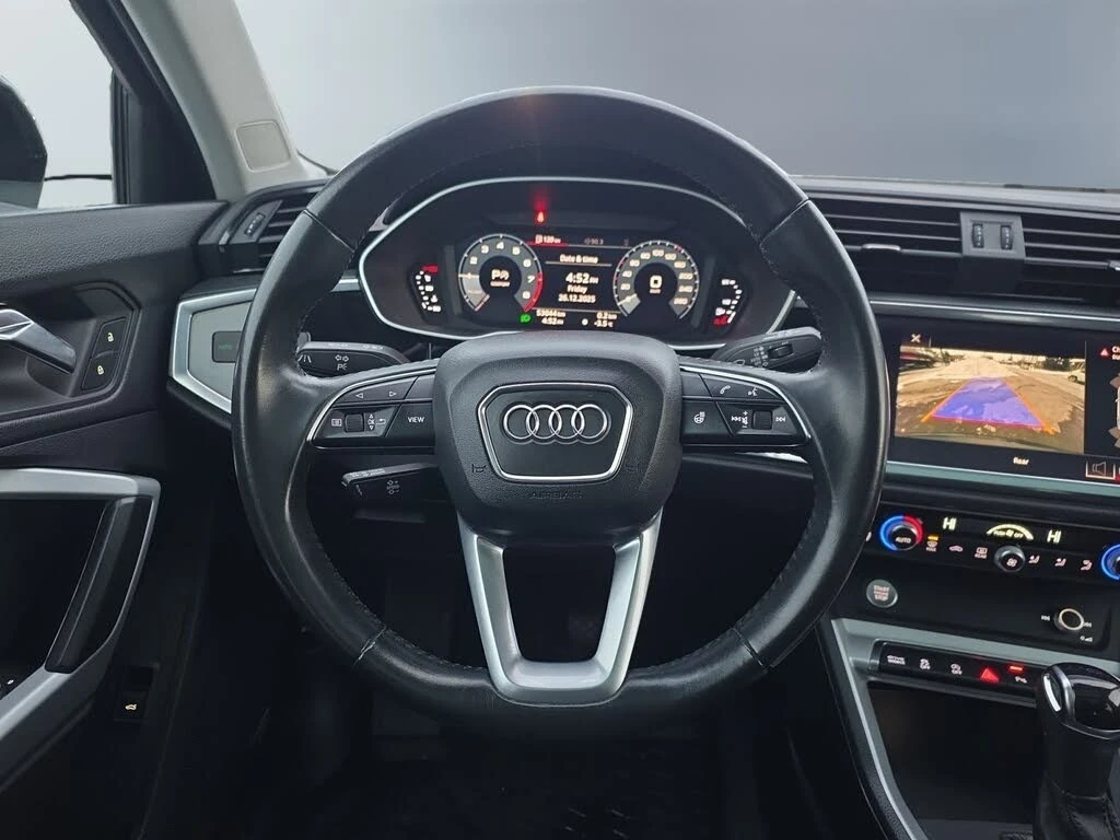 Audi Q3 Premium Plus* S Line* АвтоКредит* (ЦЕНА ДО БГ), снимка 6 - Автомобили и джипове - 54215247