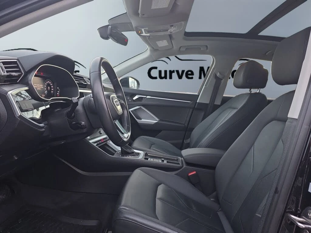 Audi Q3 Premium Plus* S Line* АвтоКредит* (ЦЕНА ДО БГ), снимка 15 - Автомобили и джипове - 54215247