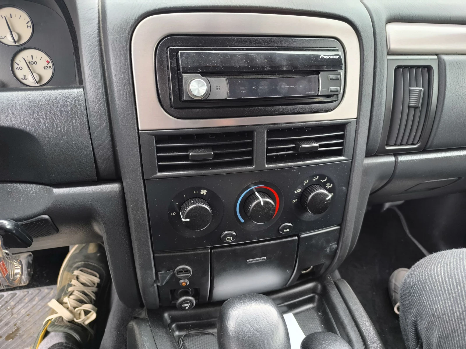 Jeep Grand cherokee, снимка 2 - Автомобили и джипове - 54562742
