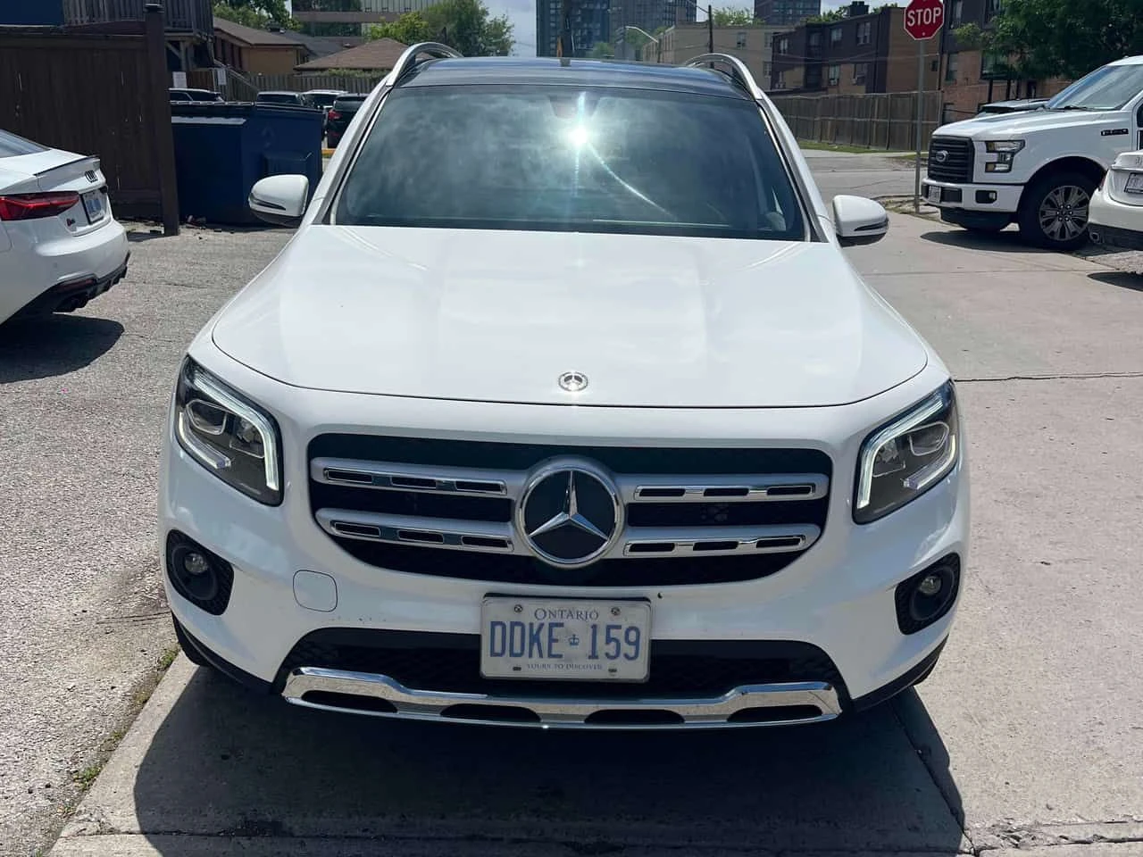 Mercedes-Benz GLB 250 4MATIC/ПАНОРАМА/АВТОКРЕДИТ БЕЗ ПЪРВОНАЧАЛНА ВНОСКА, снимка 2 - Автомобили и джипове - 54862030