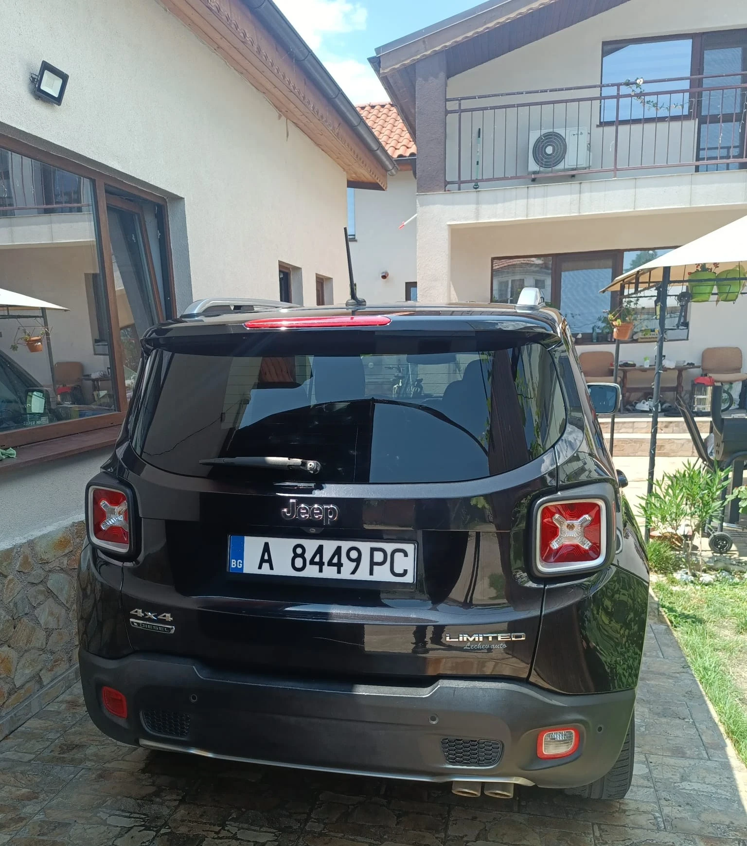 Jeep Renegade, снимка 3 - Автомобили и джипове - 55361200