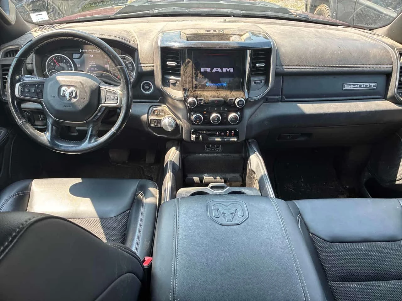 Dodge RAM 1500 * Sport * CARFAX * 5.7 HEMI, снимка 9 - Автомобили и джипове - 55629085