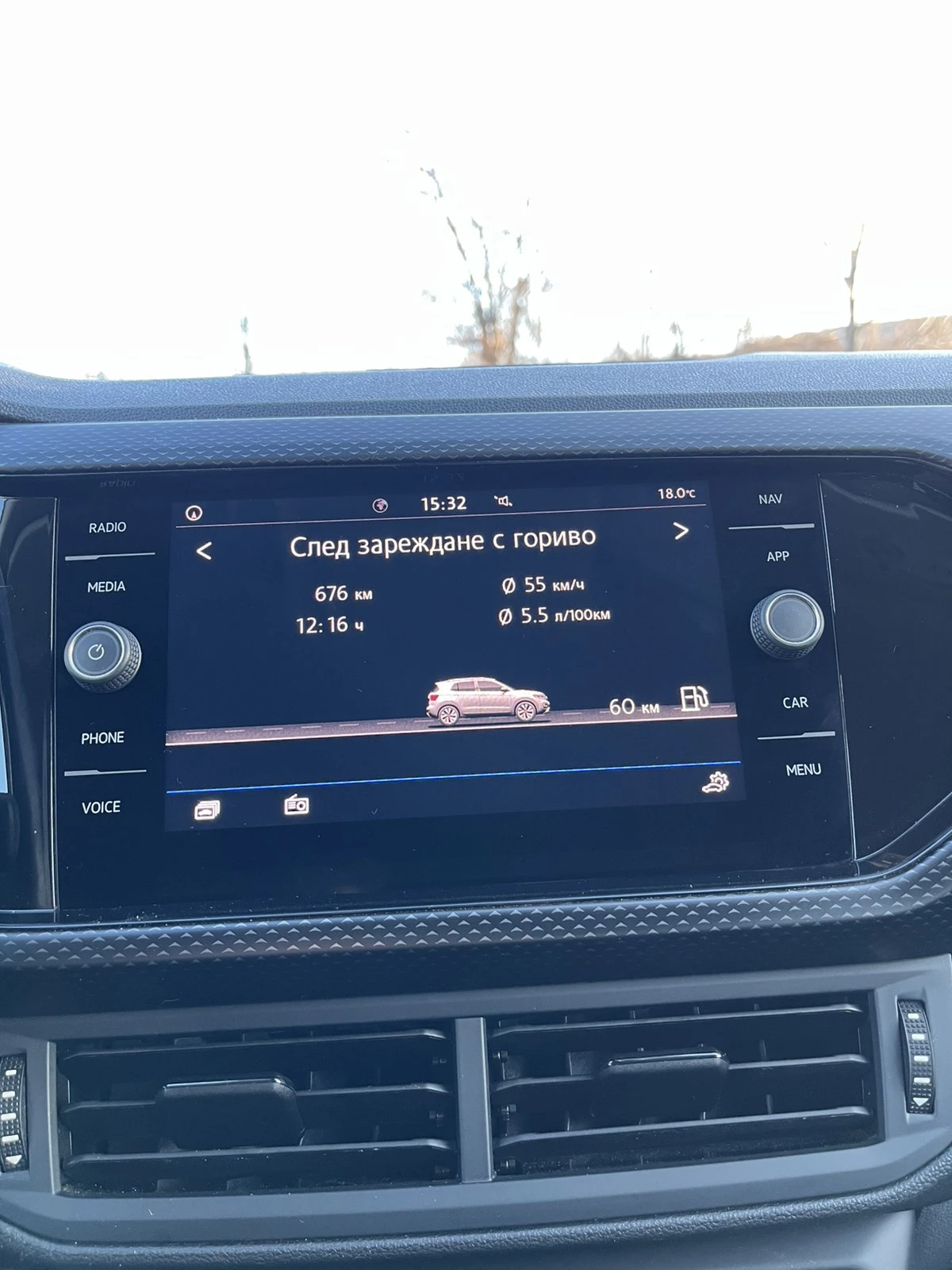 VW T-Cross, снимка 12 - Автомобили и джипове - 55863402