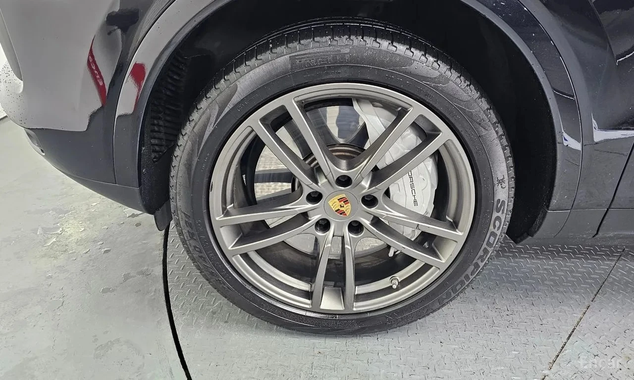 Porsche Cayenne 3.0| BOSE| ОБДУХ| PANO| ПАМЕТ| HUD| 360| , снимка 5 - Автомобили и джипове - 55951242
