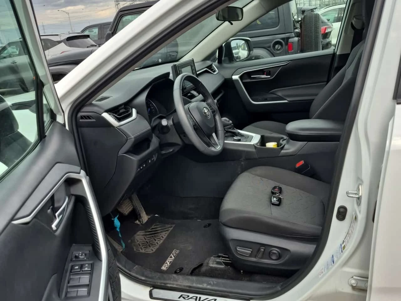Toyota Rav4 * HYBRID XLE * CARFAX *  | Mobile.bg � ����������� 5