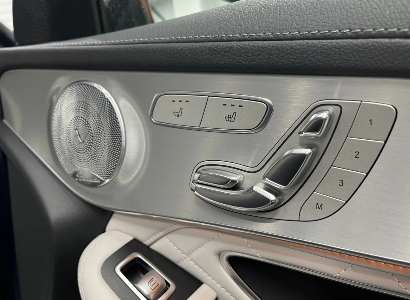 Mercedes-Benz GLC 350, снимка 5 - Автомобили и джипове - 56749949