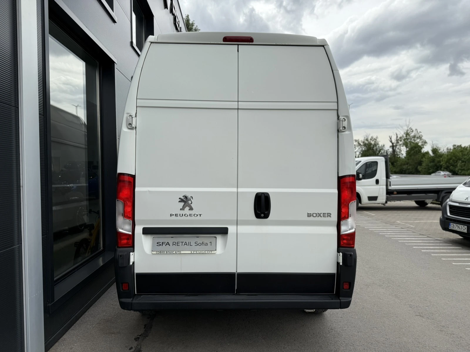 Peugeot Boxer FT 335L3H3 2.2 BlueHDI 140 S&S E6 - изображение 8