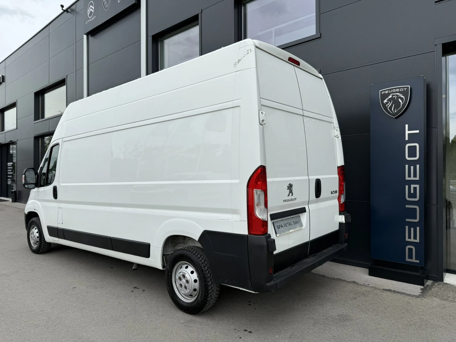 Peugeot Boxer FT 335L3H3 2.2 BlueHDI 140 S&S E6 - изображение 6