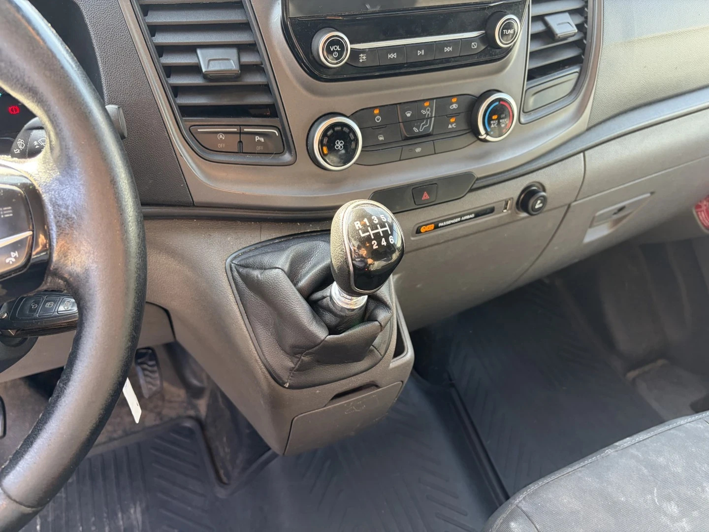 Ford Transit 2.0 Дизел, снимка 12 - Бусове и автобуси - 55544907