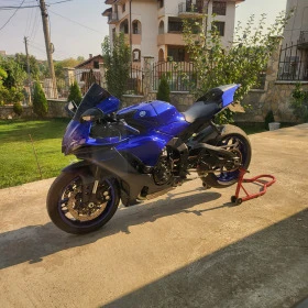 Yamaha YZF-R1   | Mobile.bg    12