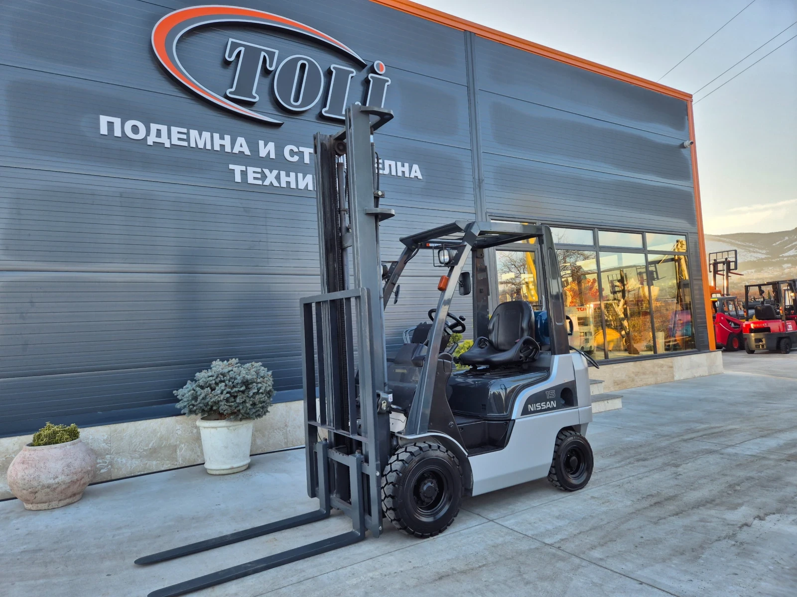  Nissan 4.5  / +  /  ! | Mobile.bg   1