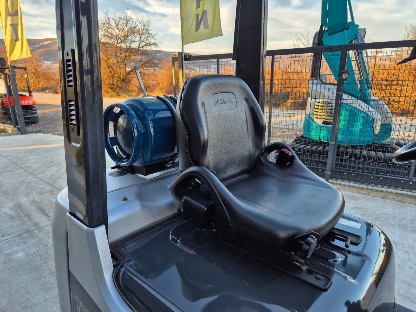  Nissan 4.5  / +  /  ! | Mobile.bg   11