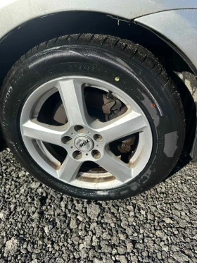 Toyota Corolla verso 2.2 D-4D 136к.с НА ЧАСТИ , снимка 9