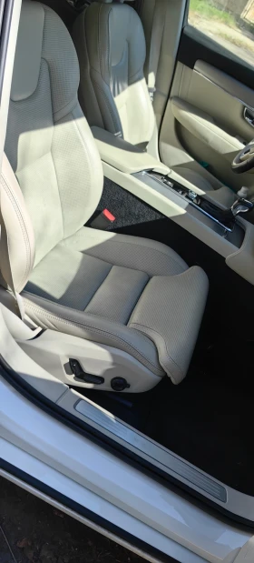 Volvo V90 D5 AWD, снимка 9