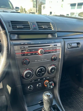 Mazda 3  2.0 с газ , снимка 9