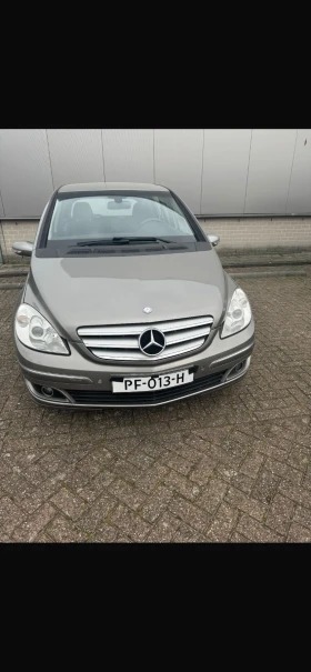 Mercedes-Benz B 200, снимка 1