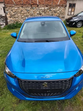 Peugeot 208 1.2 турбо бенз Автоматик, снимка 1