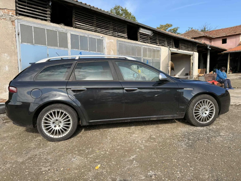 Alfa Romeo 159 sportwagon 1.9 jtd, снимка 5 - Автомобили и джипове - 35101390