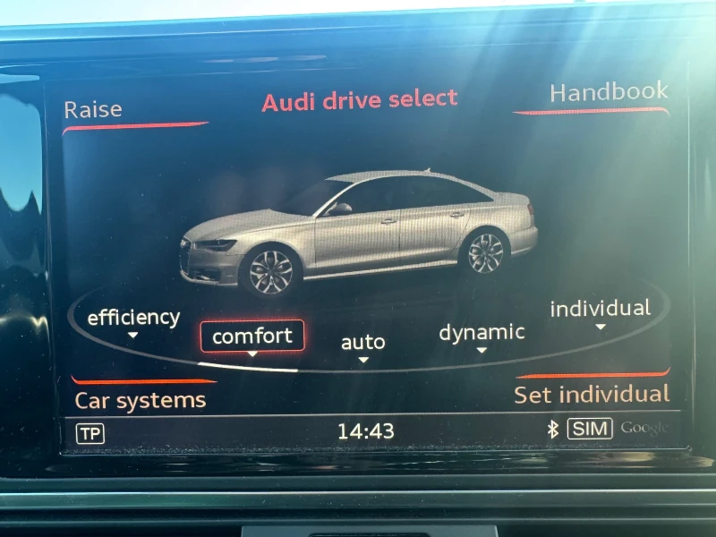 Audi A6 Обслужена+ Зимни и летни гуми+ Distronic+ камера, снимка 11 - Автомобили и джипове - 47924235