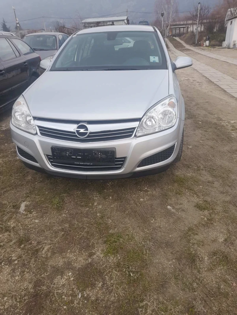 Opel Astra 1.4 бензин, снимка 11 - Автомобили и джипове - 48765008