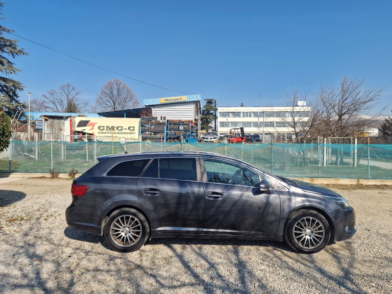 Toyota Avensis 2.0D4D Facelift, снимка 5 - Автомобили и джипове - 49062398