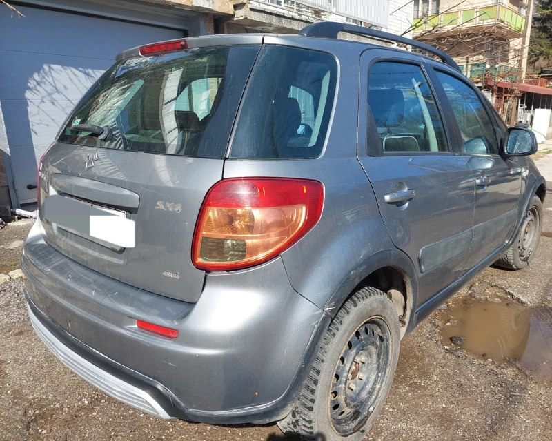 Suzuki SX4, снимка 7 - Автомобили и джипове - 50317588