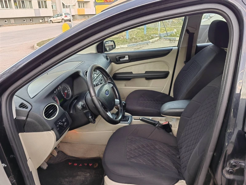 Ford Focus 1.6TD GHIA, снимка 9 - Автомобили и джипове - 49504042