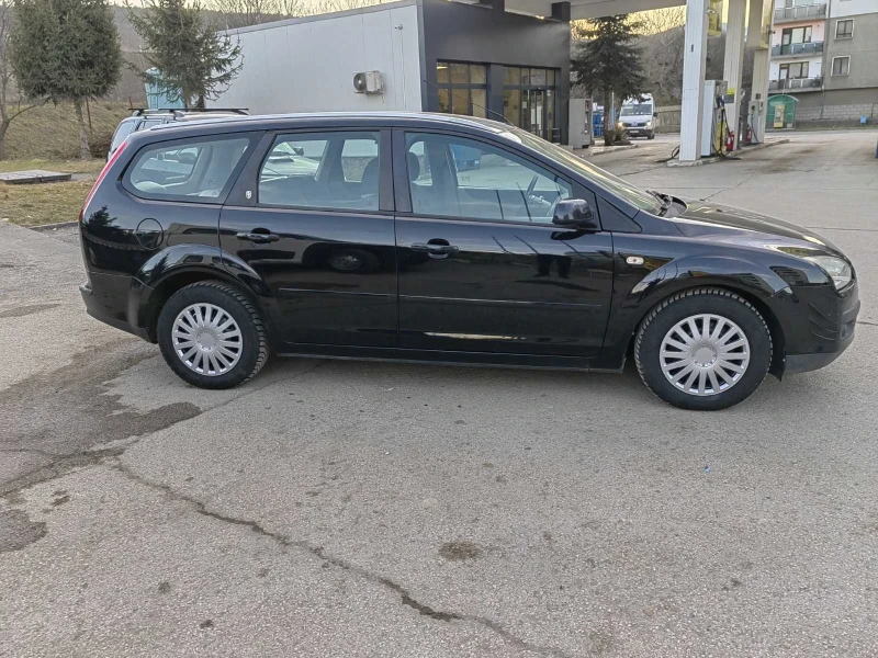 Ford Focus 1.6TD GHIA, снимка 3 - Автомобили и джипове - 49504042