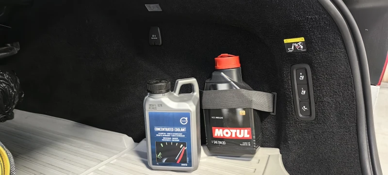 Volvo V90 D5 AWD, снимка 12 - Автомобили и джипове - 52815530