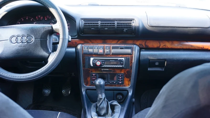 Audi A4, снимка 10 - Автомобили и джипове - 52306490