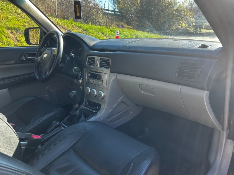 Subaru Forester, снимка 9 - Автомобили и джипове - 52421878
