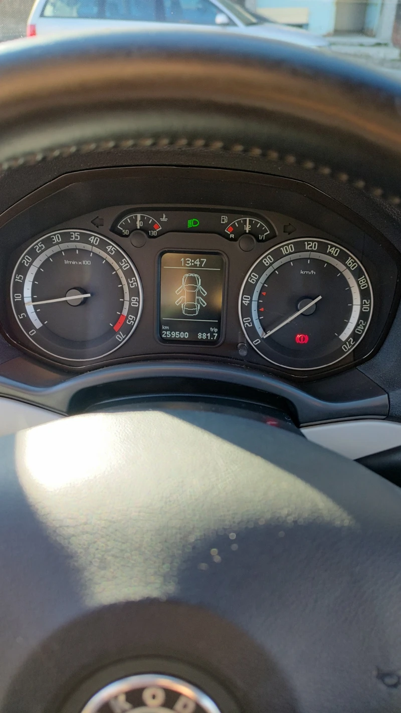 Skoda Octavia 2.0 VRS, снимка 11 - Автомобили и джипове - 52738567