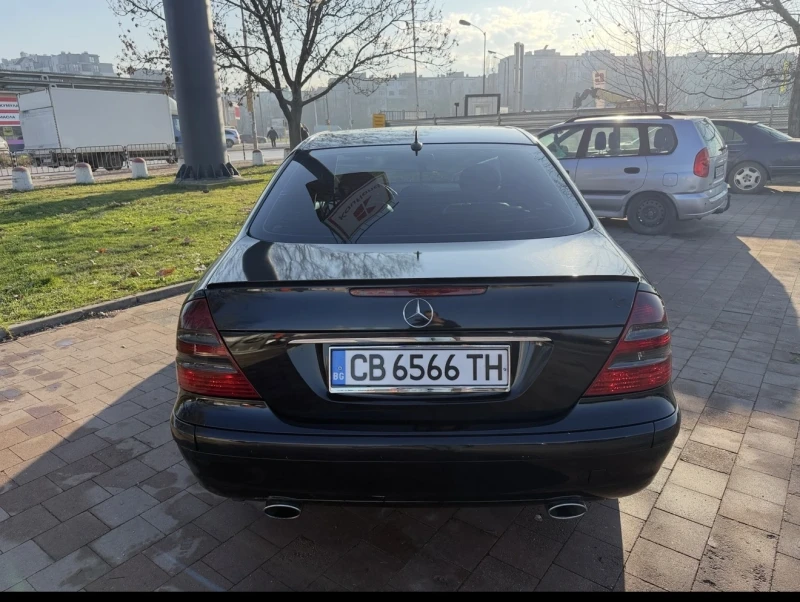 Mercedes-Benz E 220 W211, снимка 6 - Автомобили и джипове - 52803532