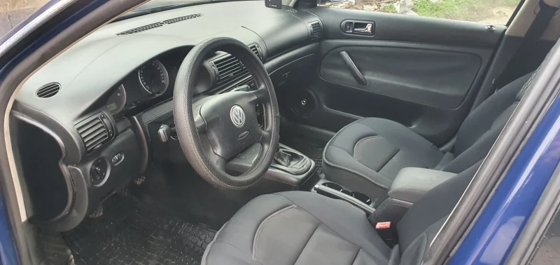 VW Passat, снимка 4 - Автомобили и джипове - 52895336