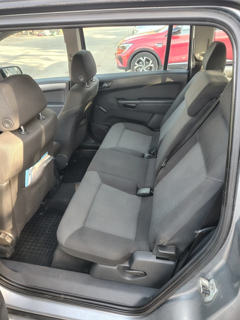 Opel Zafira 1.9 CDTI, снимка 6 - Автомобили и джипове - 53497239