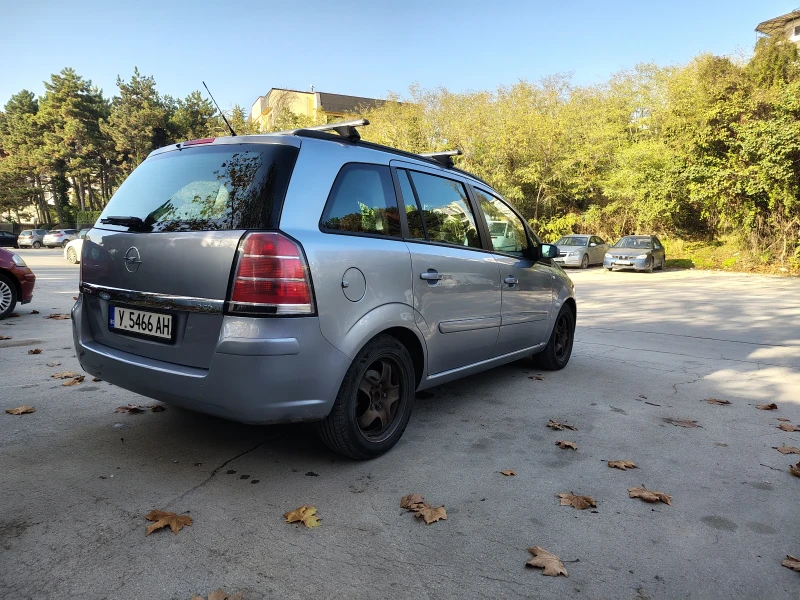 Opel Zafira 1.9 CDTI, снимка 3 - Автомобили и джипове - 53497239