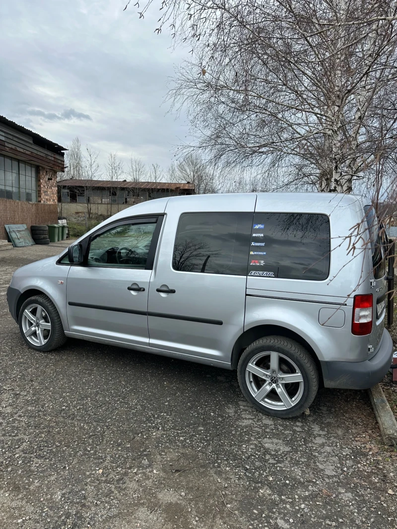VW Caddy Life 1.9TDI, снимка 5 - Автомобили и джипове - 53579831