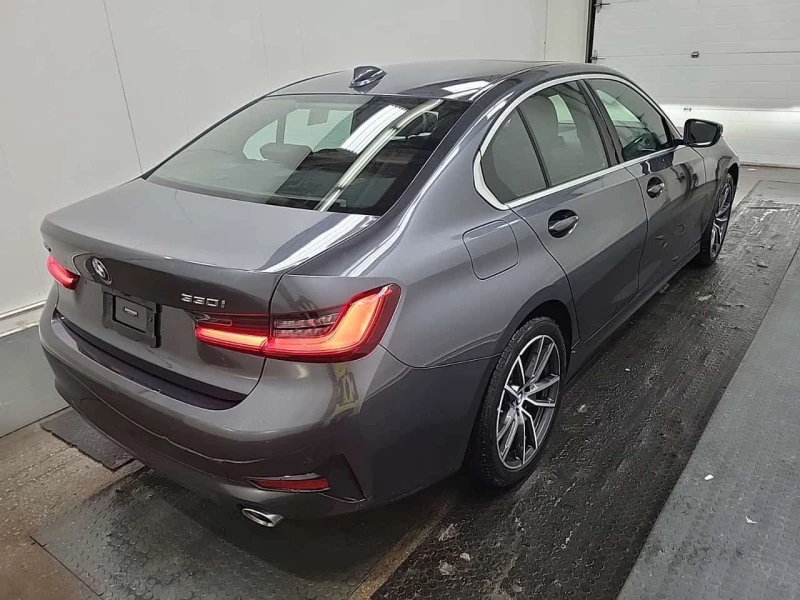 BMW 330 xDrive30i * 29000km! * Без инциденти * CARFAX * , снимка 4 - Автомобили и джипове - 53599351