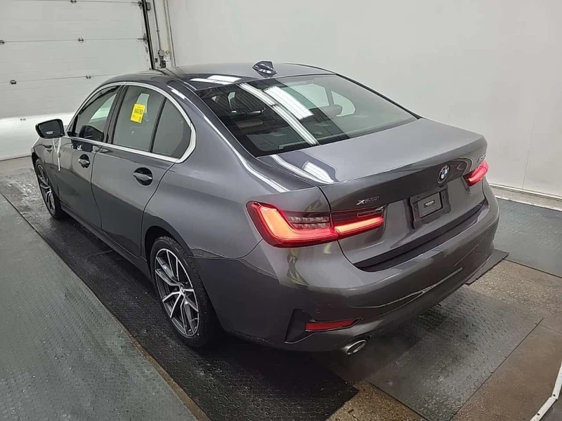 BMW 330 xDrive30i * 29000km! * Без инциденти * CARFAX * , снимка 6 - Автомобили и джипове - 53599351