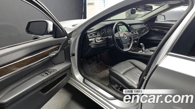 BMW 740, снимка 10 - Автомобили и джипове - 56077758