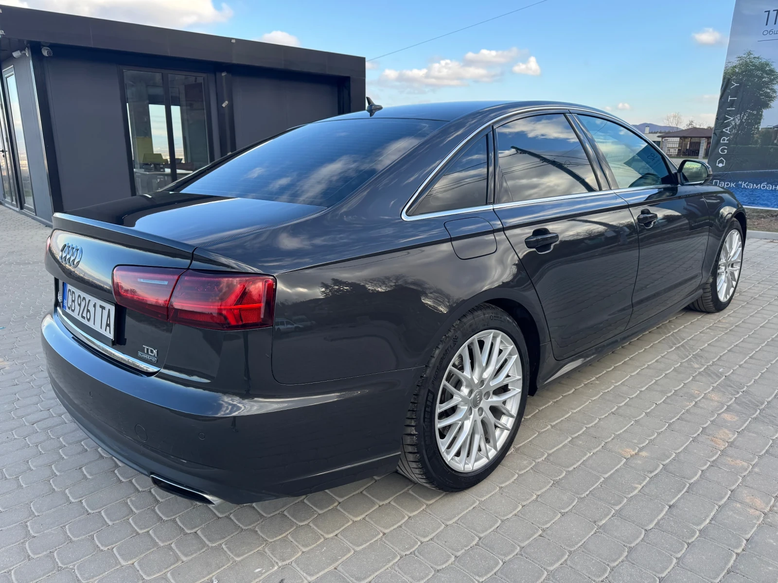 Audi A6 Зимни и летни гуми+ Distronic+ подгрев+ камера - изображение 5