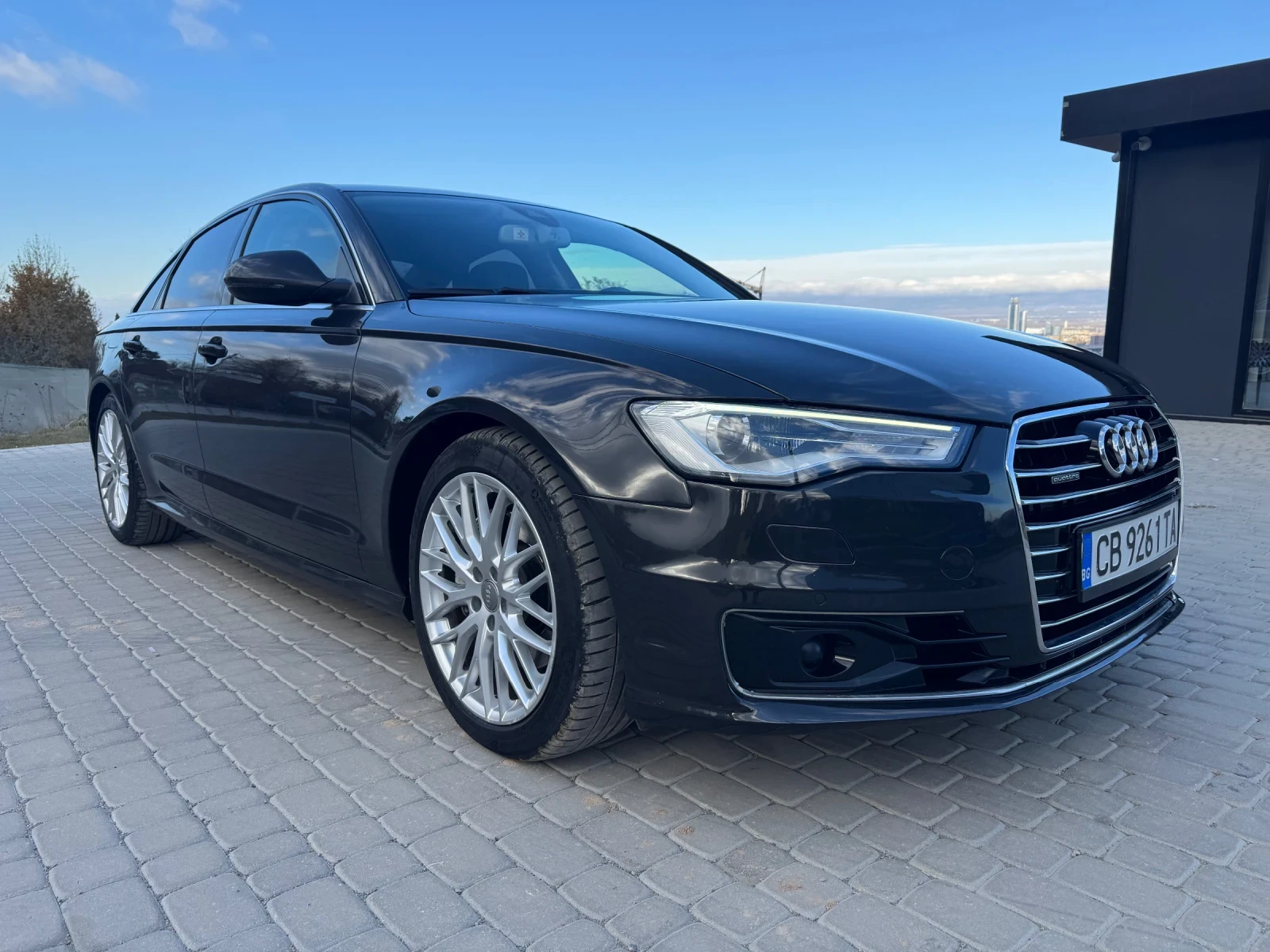 Audi A6 Зимни и летни гуми+ Distronic+ подгрев+ камера - изображение 7