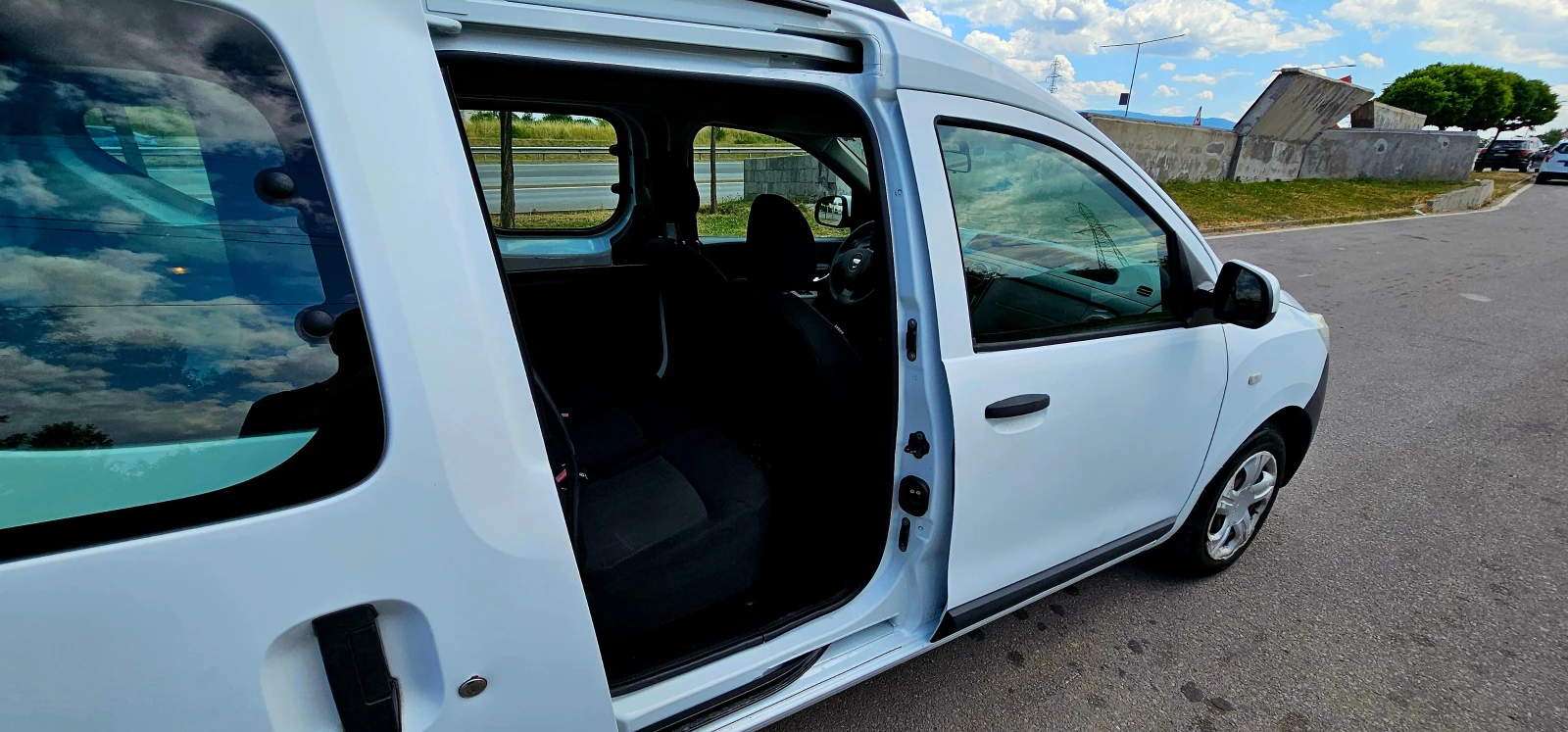 Dacia Dokker  1.6 ГАЗ - изображение 7
