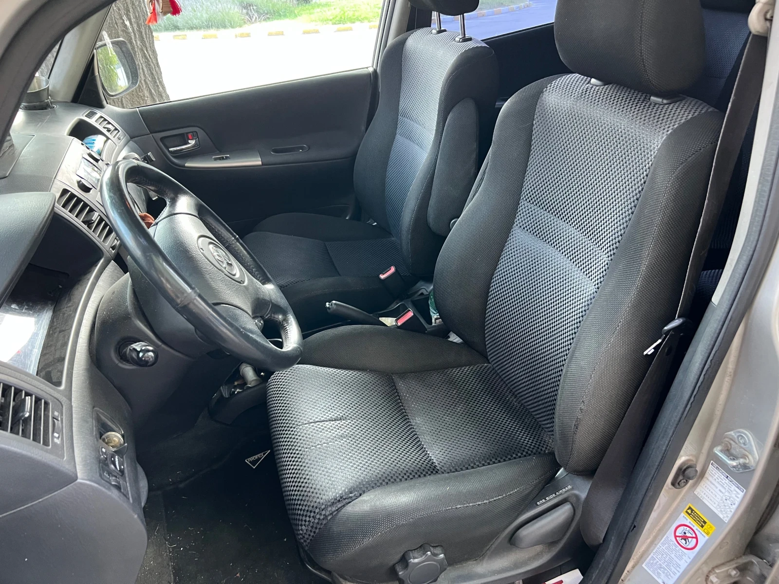 Toyota Corolla verso 2.0 D-4D - изображение 6